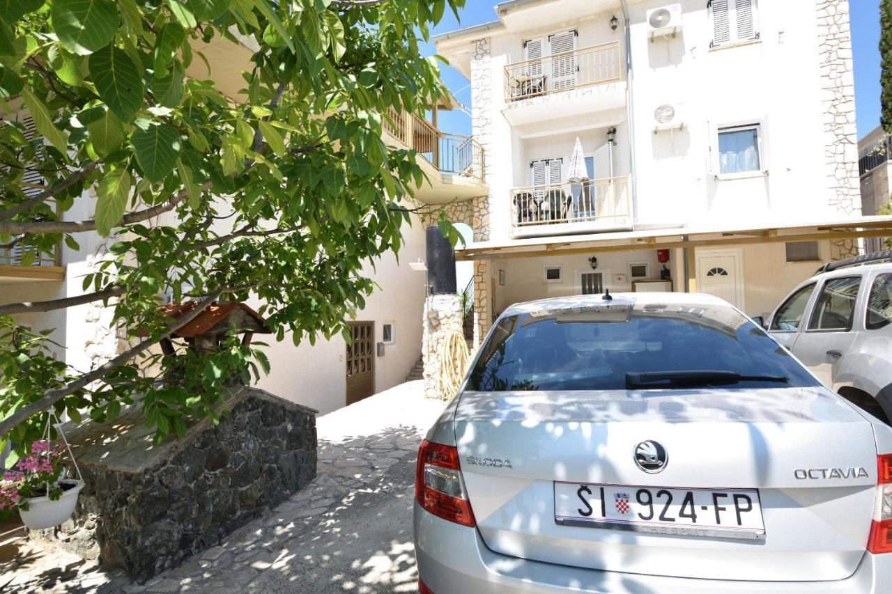 Dolac Apartments Jurkic מראה חיצוני תמונה